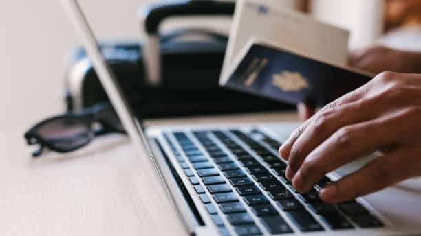 The Best Time to Book Summer and Holiday Flights