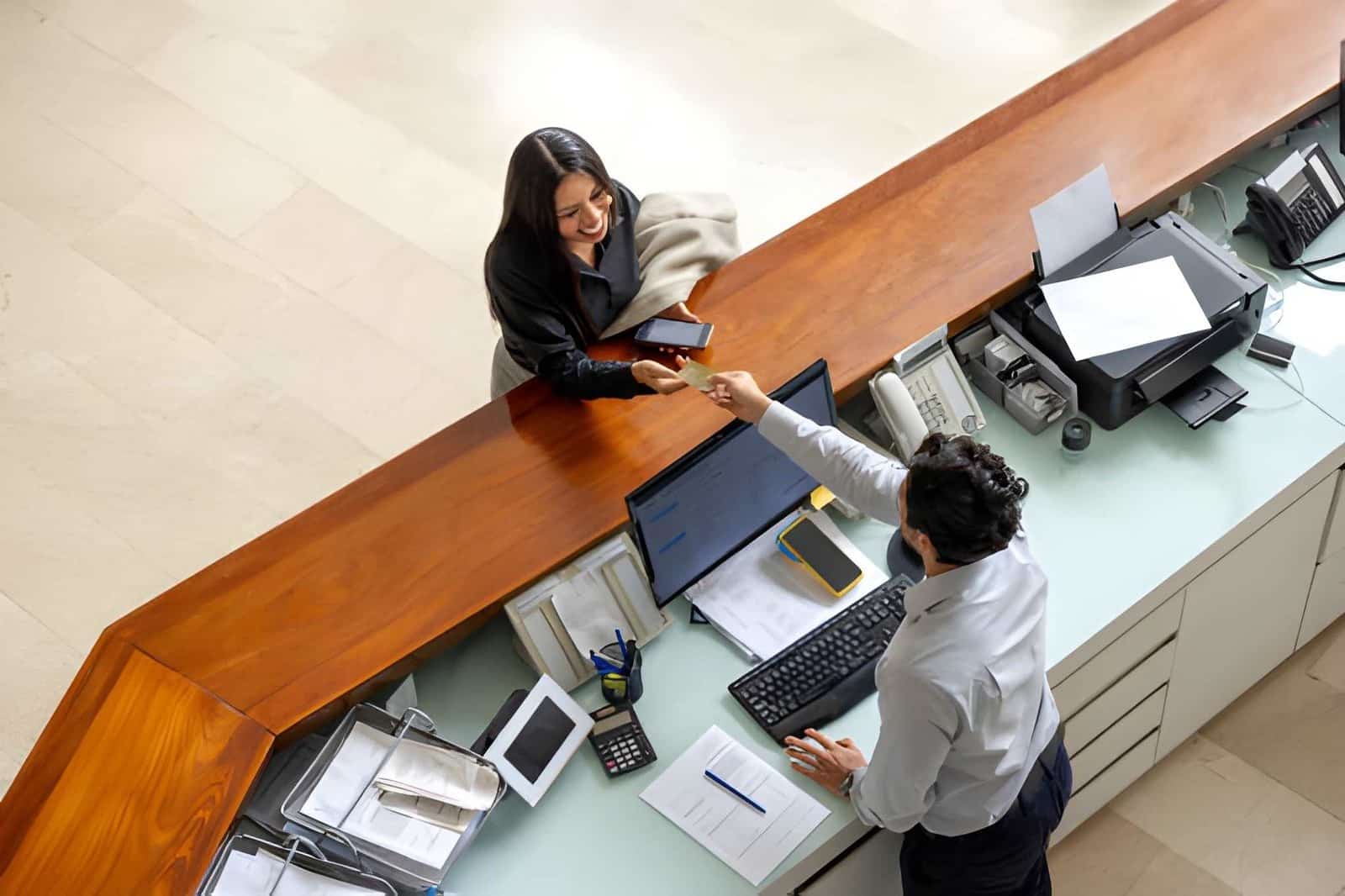 How Hotel Elite Benefits Work With Multiple Rooms