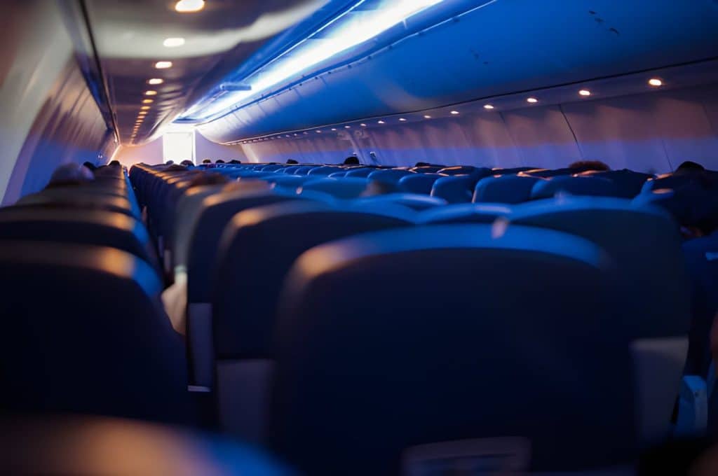 Darkness Makes Long Flights Feel Shorter