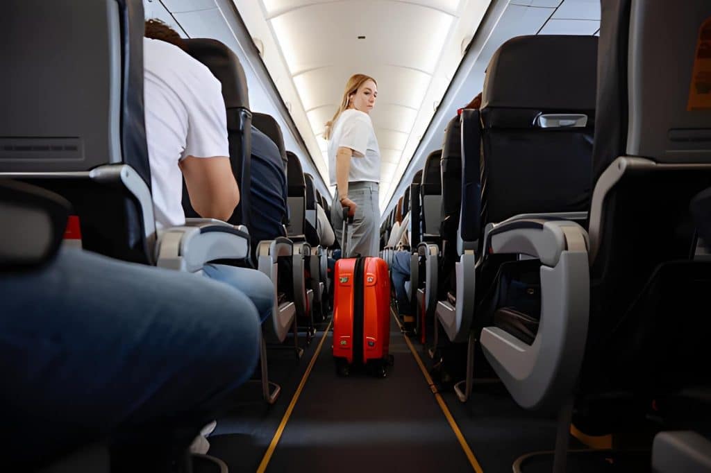 Bright Cabins Help Boarding Move Faster