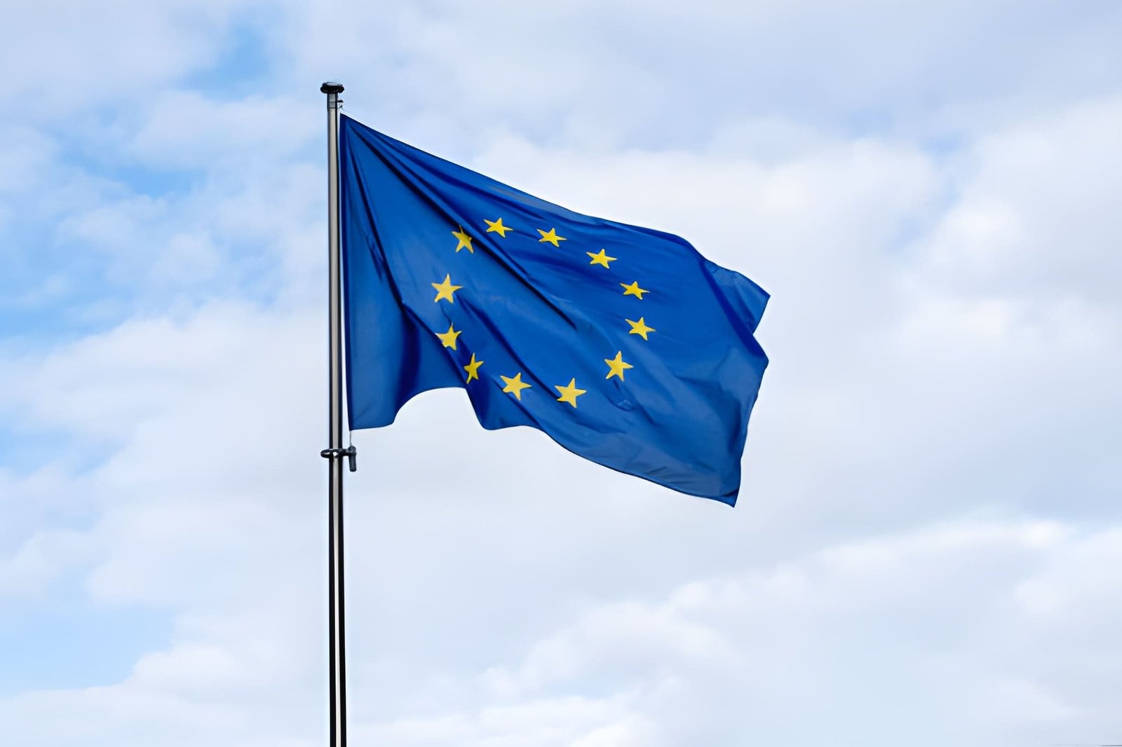 New EU Flight Rules Could Put More Money Back in Your Pocket